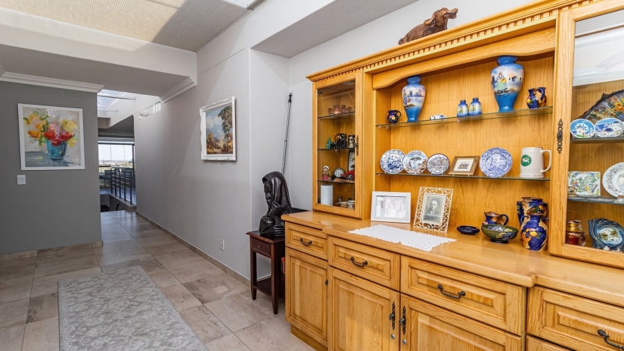 3 Bedroom Property for Sale in Bloubergstrand Western Cape